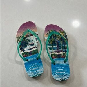Havaianas Scenic Print Flip Flops with Teal Straps